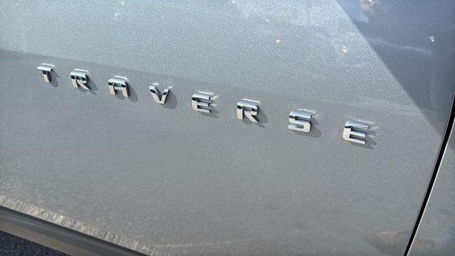 used 2023 Chevrolet Traverse car, priced at $25,993