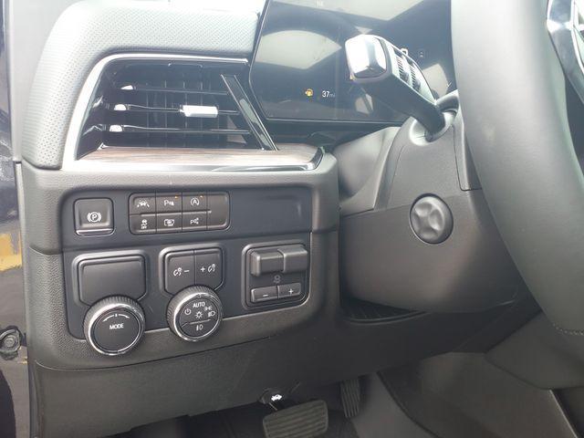 new 2025 Chevrolet Tahoe car, priced at $73,200