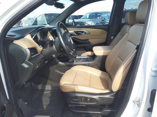 used 2023 Chevrolet Traverse car, priced at $32,999