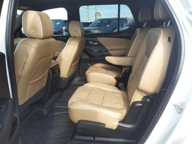 used 2023 Chevrolet Traverse car, priced at $32,999