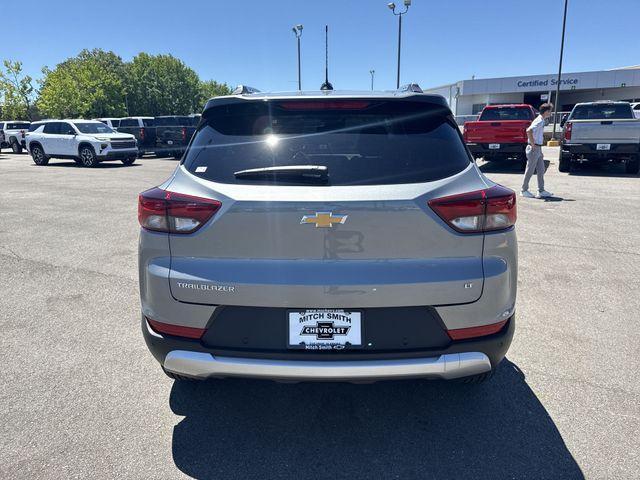 new 2026 Chevrolet TrailBlazer car, priced at $27,216