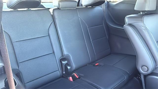 new 2026 Chevrolet Traverse car, priced at $51,137