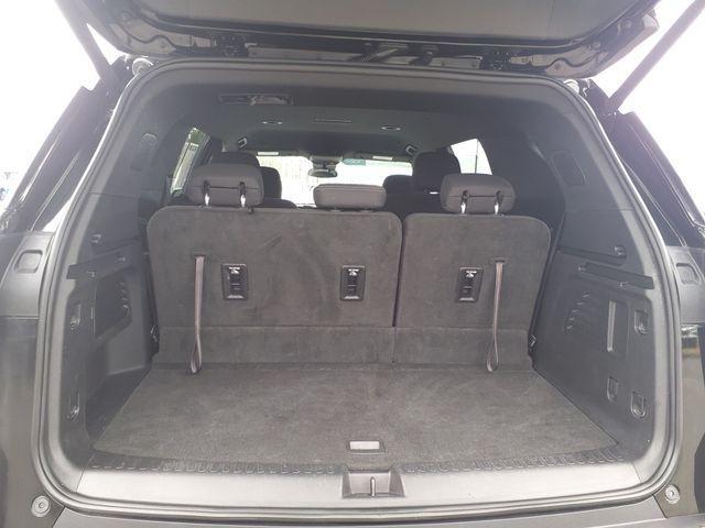 used 2025 Chevrolet Traverse car, priced at $34,999