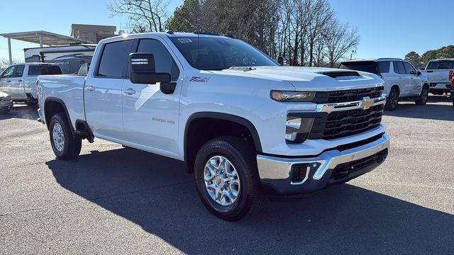 new 2026 Chevrolet Silverado 2500 car, priced at $69,918