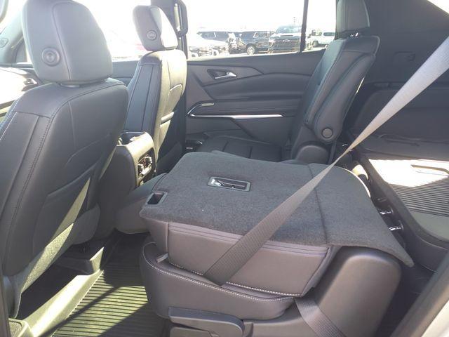 new 2026 Chevrolet Traverse car, priced at $49,024