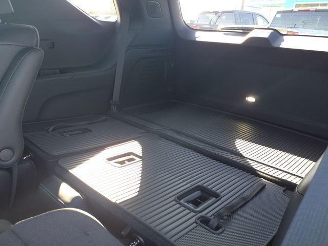 new 2026 Chevrolet Traverse car, priced at $49,024