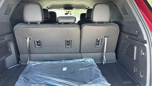 new 2026 Chevrolet Traverse car, priced at $44,243