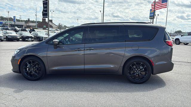 used 2021 Chrysler Pacifica car, priced at $22,993