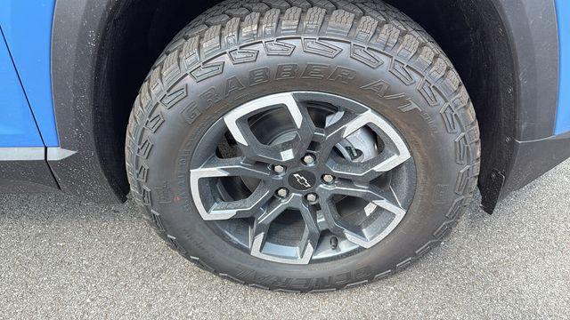 new 2026 Chevrolet Equinox car, priced at $37,961