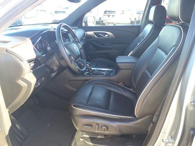 used 2023 Chevrolet Traverse car, priced at $32,993
