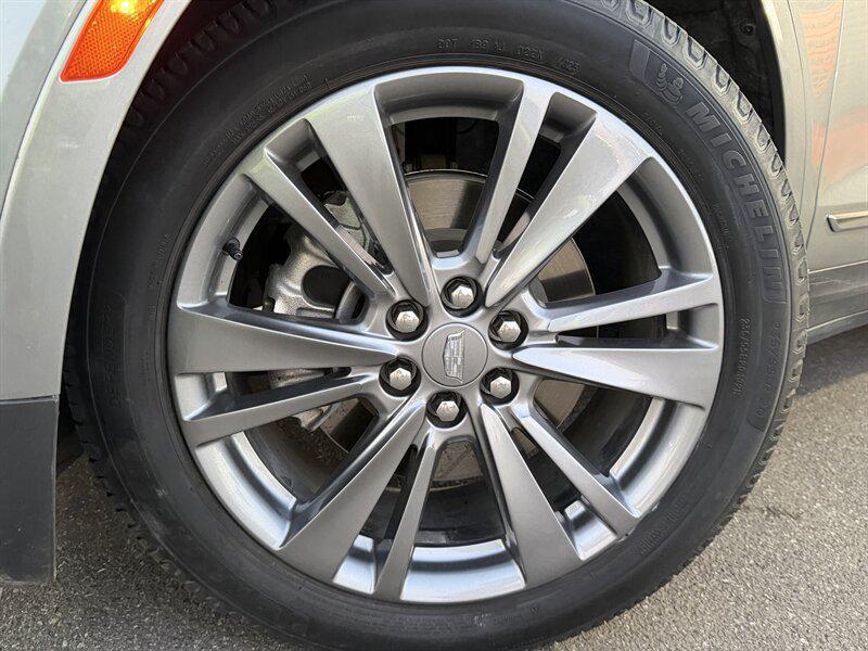 used 2023 Cadillac XT5 car, priced at $24,497
