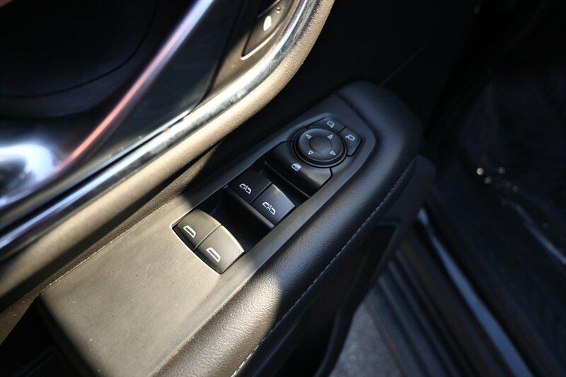 used 2022 GMC Yukon car, priced at $28,995