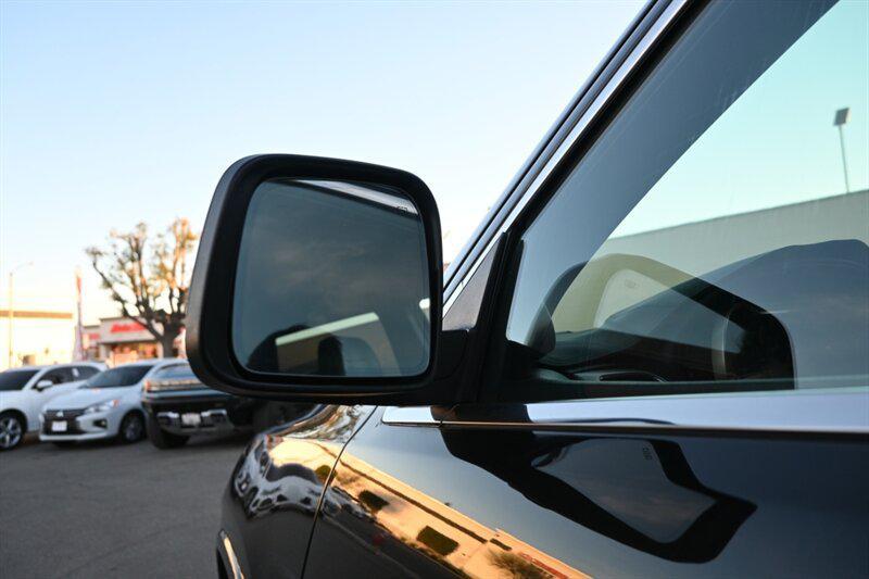 used 2014 Jeep Grand Cherokee car, priced at $10,497