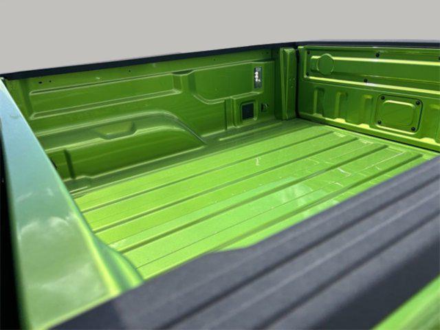 new 2025 Jeep Gladiator car, priced at $43,172