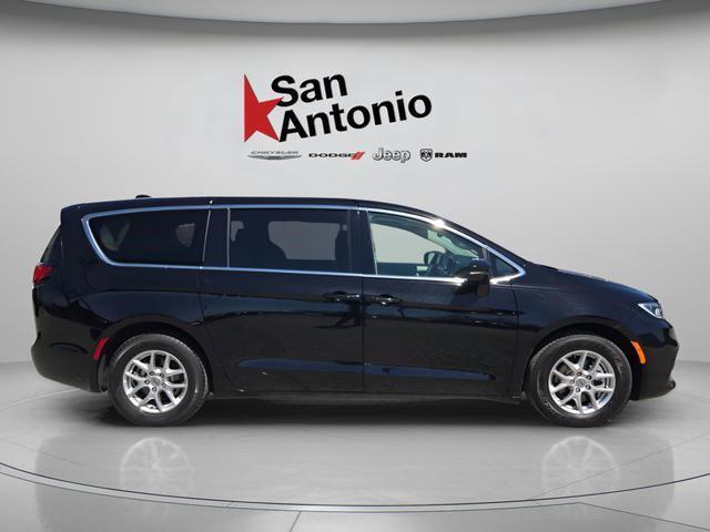 used 2024 Chrysler Pacifica car, priced at $25,355