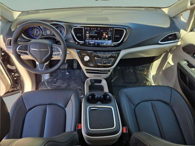 used 2024 Chrysler Pacifica car, priced at $25,355
