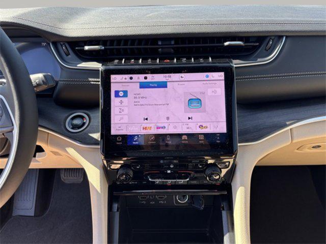 new 2025 Jeep Grand Cherokee car, priced at $39,806