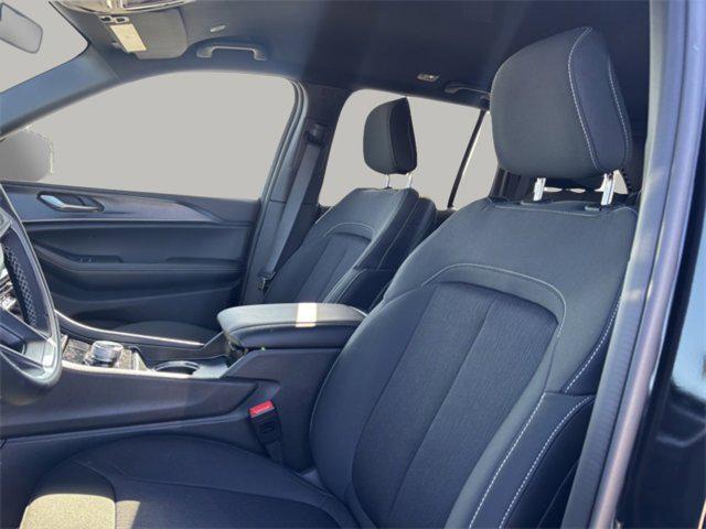 new 2025 Jeep Grand Cherokee car, priced at $32,295