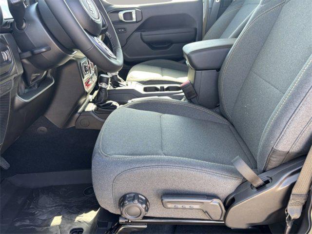 new 2025 Jeep Gladiator car, priced at $43,330