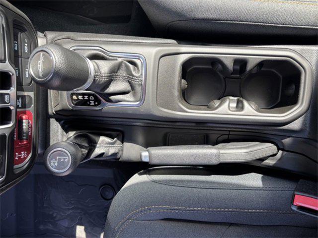 new 2025 Jeep Gladiator car, priced at $43,330