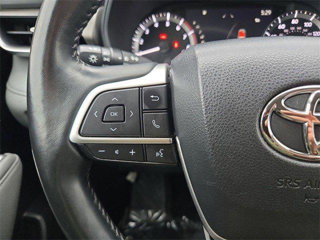 used 2023 Toyota Highlander car, priced at $32,264