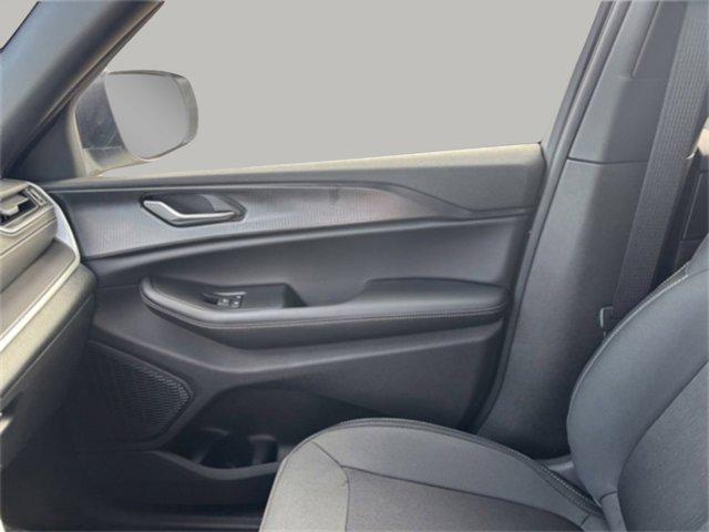 new 2025 Jeep Grand Cherokee car, priced at $32,482