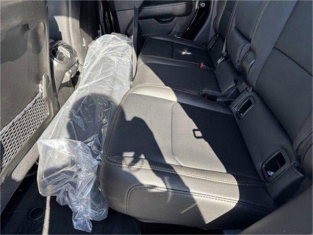 new 2025 Jeep Gladiator car, priced at $41,605