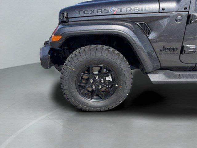 new 2025 Jeep Gladiator car, priced at $41,605