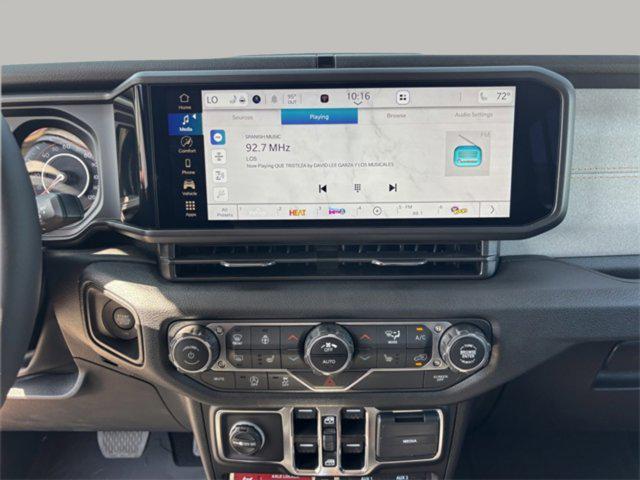 new 2025 Jeep Wrangler car, priced at $44,175