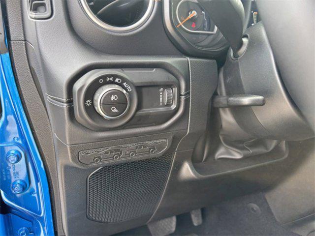 new 2025 Jeep Gladiator car, priced at $41,605