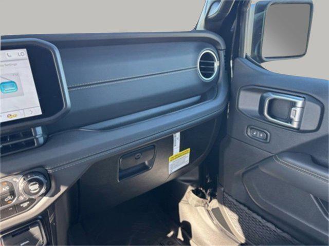 new 2025 Jeep Gladiator car, priced at $41,010