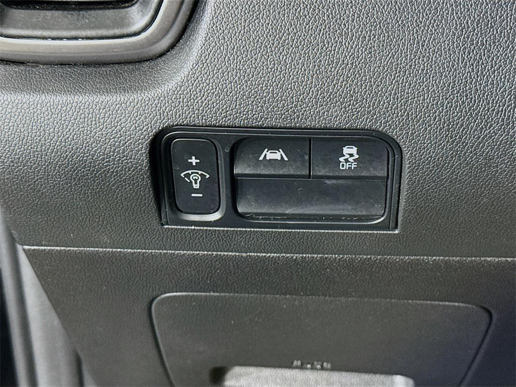 used 2022 Kia Sorento car, priced at $24,995