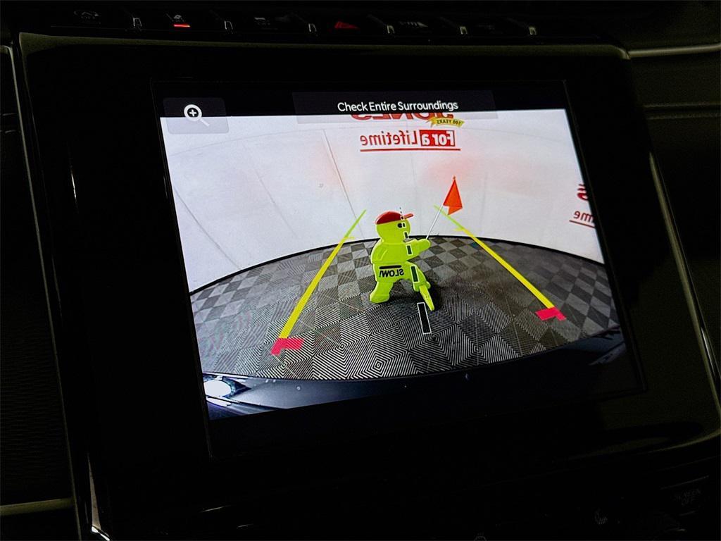 used 2023 Jeep Grand Cherokee car, priced at $32,998