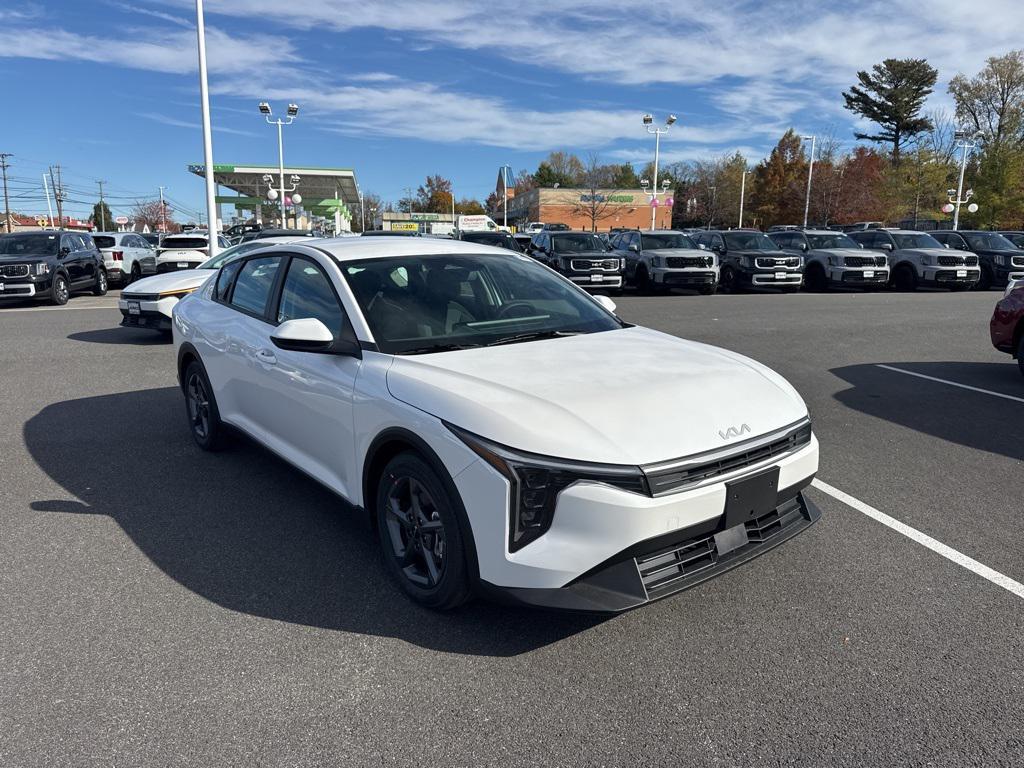 new 2025 Kia K4 car, priced at $23,591