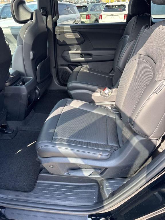 new 2027 Kia Telluride car, priced at $47,005