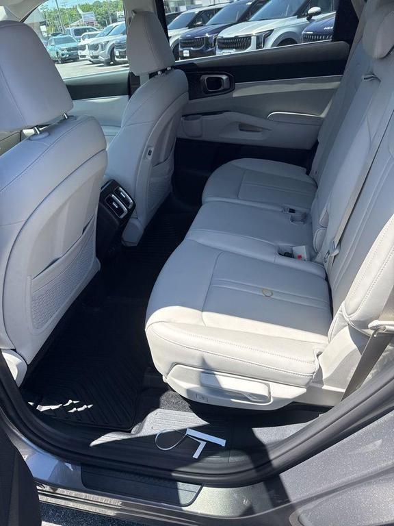 new 2026 Kia Sorento Hybrid car, priced at $38,452