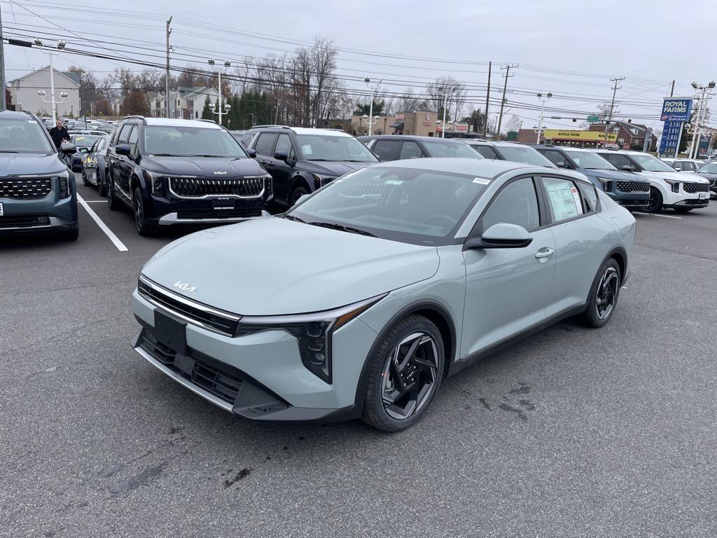 new 2025 Kia K4 car, priced at $23,613