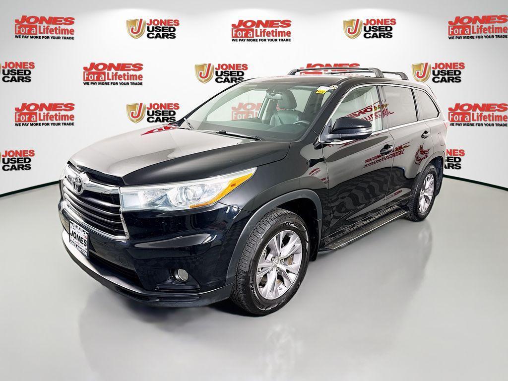 used 2015 Toyota Highlander car, priced at $19,996