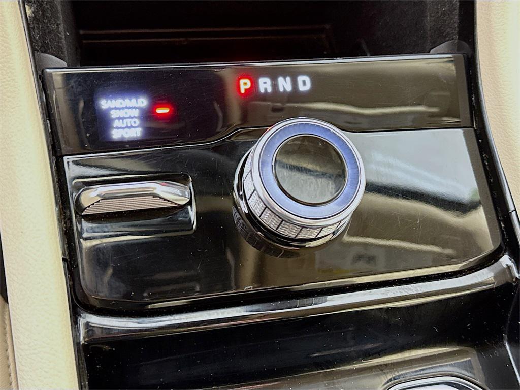 used 2021 Jeep Grand Cherokee L car, priced at $28,998