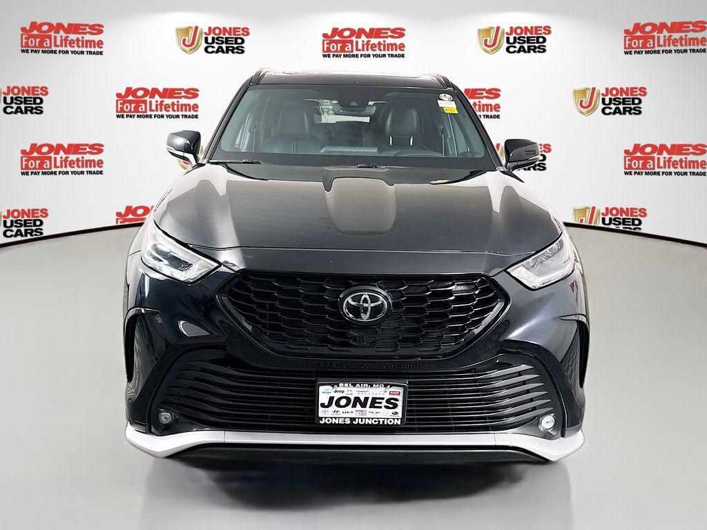 used 2023 Toyota Highlander car, priced at $39,980