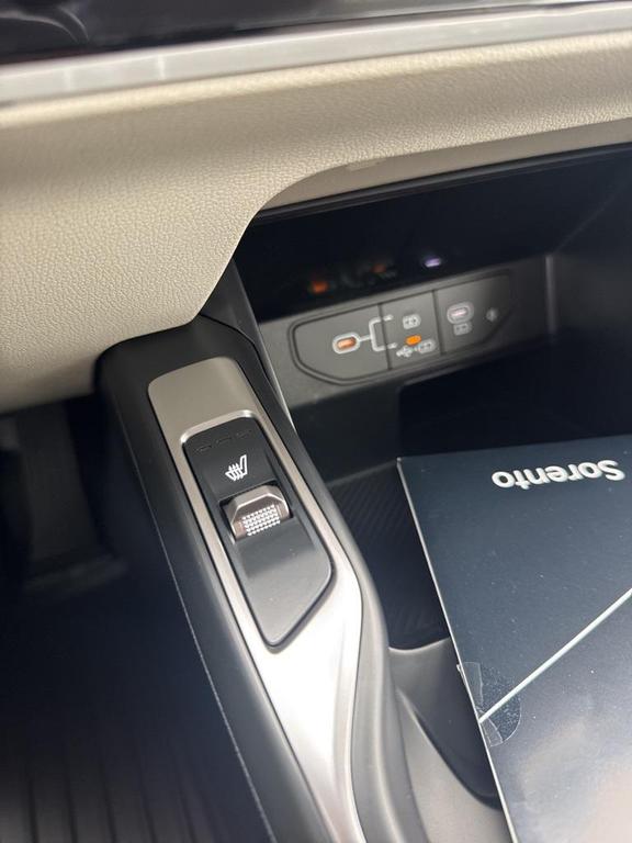 new 2026 Kia Sorento car, priced at $35,403