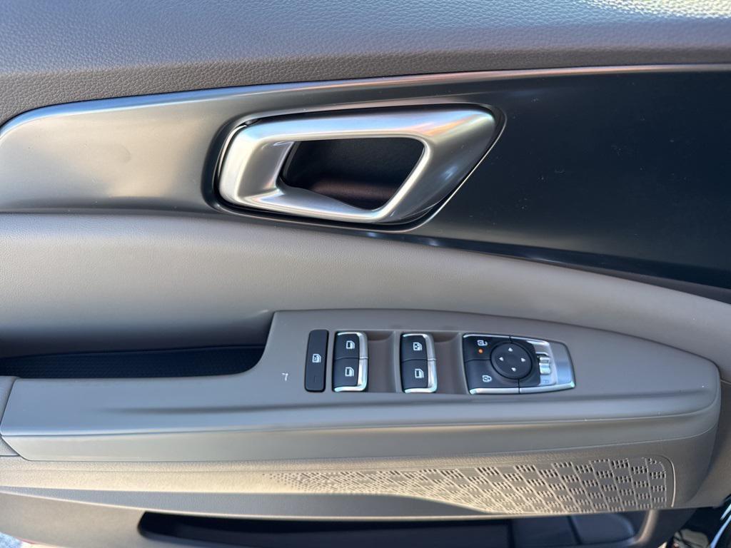 new 2026 Kia Carnival car, priced at $39,305