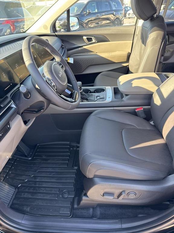 new 2026 Kia Carnival car, priced at $39,305