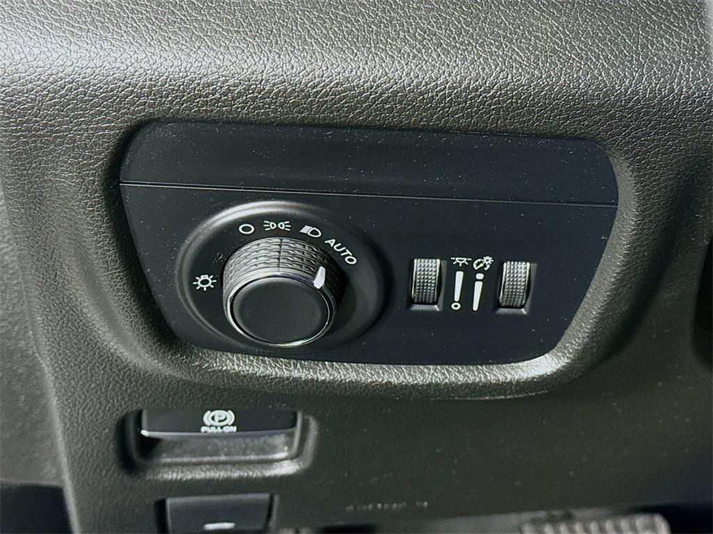 used 2023 Jeep Grand Cherokee car, priced at $31,998