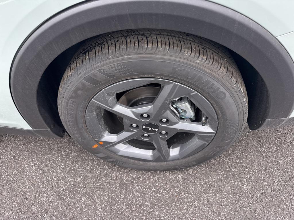 new 2025 Kia K4 car, priced at $23,335