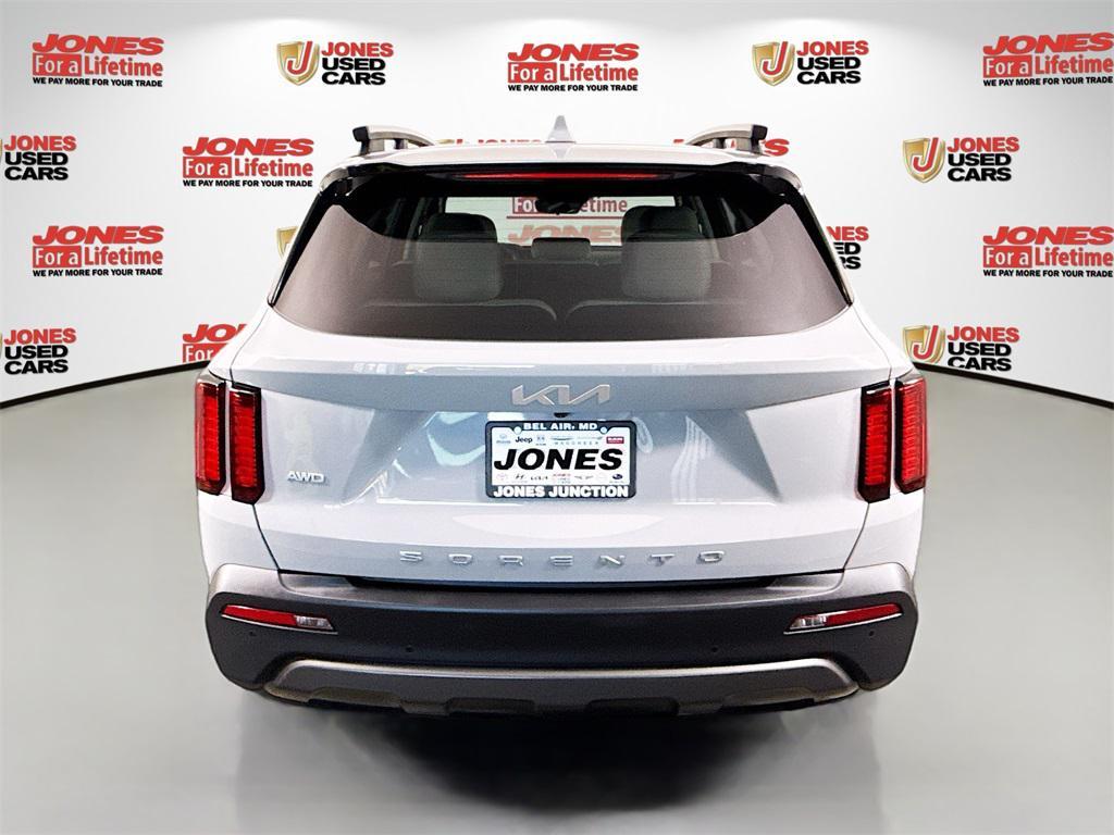 used 2022 Kia Sorento car, priced at $23,998