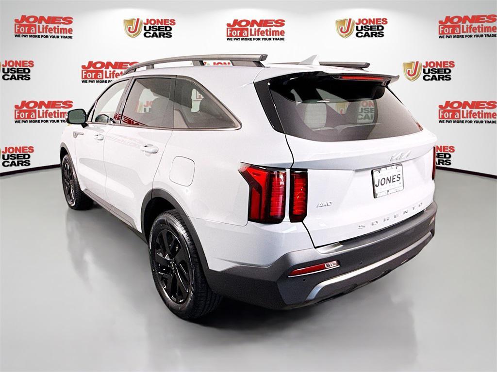 used 2022 Kia Sorento car, priced at $23,998
