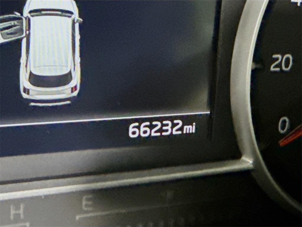 used 2022 Kia Sorento car, priced at $23,998