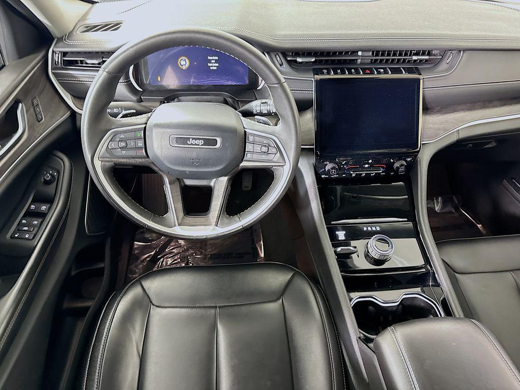 used 2023 Jeep Grand Cherokee car, priced at $34,299