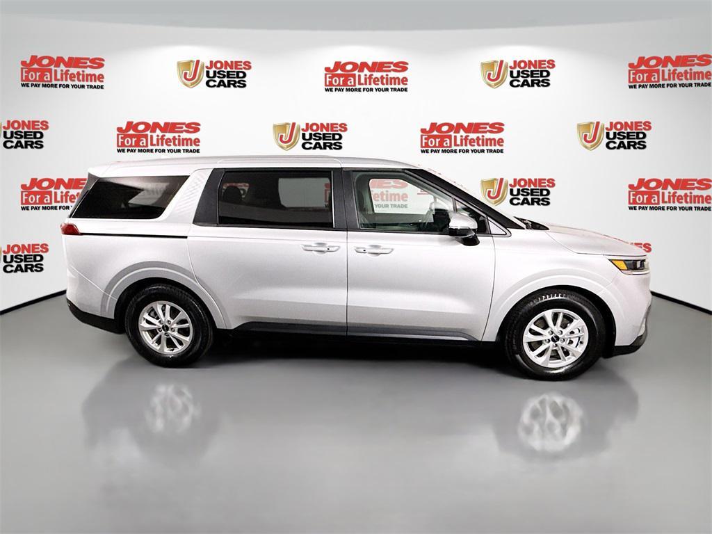 used 2023 Kia Carnival car, priced at $29,998